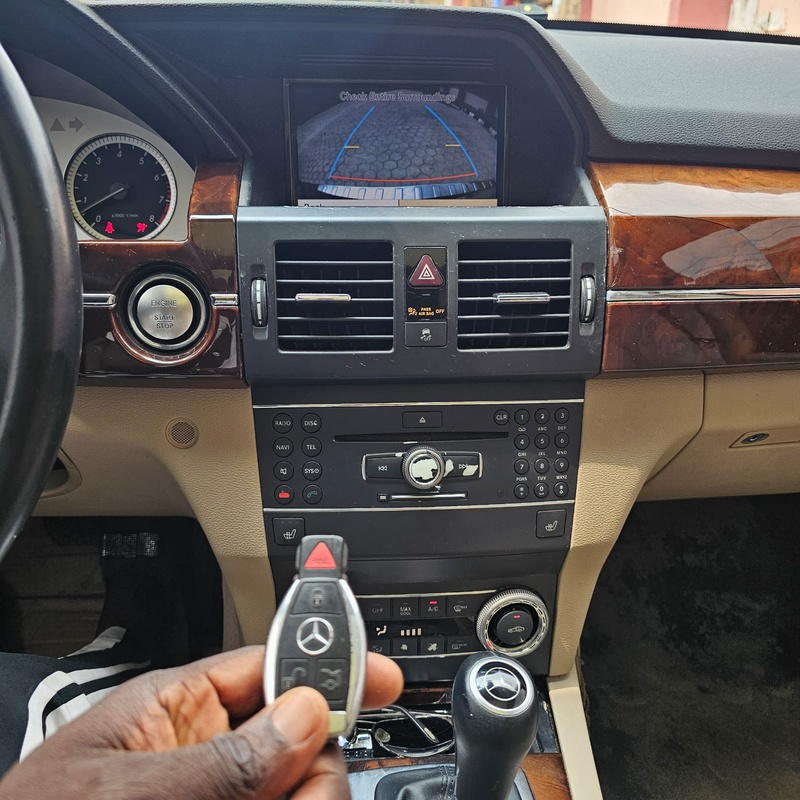 GLK350 in Ogba image