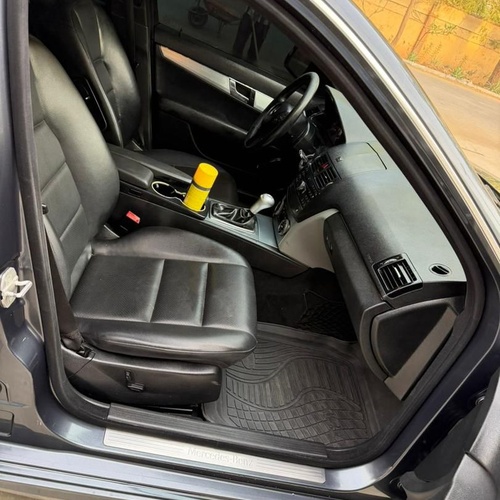 GOOD DEAL  2008 MERCEDES BENZ C300 FOR SALE IN KANO