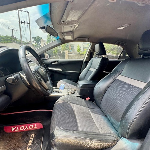 GOOD DEAL  2013 TOYOTA CAMRY SE (KEYLESS) FOR SALE IN ABUJA