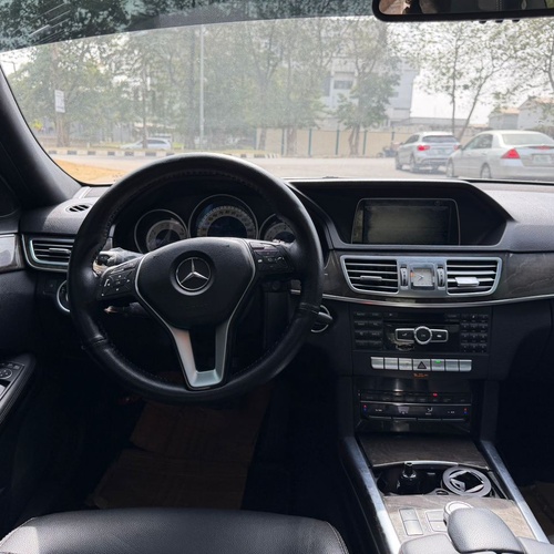 GOOD DEAL  2014 MERCEDES BENZ E350 FOR SALE IN ABUJA