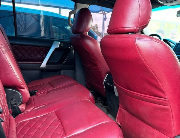 GOOD DEAL  2014 TOYOTA PRADO FOR SALE IN ABUJA