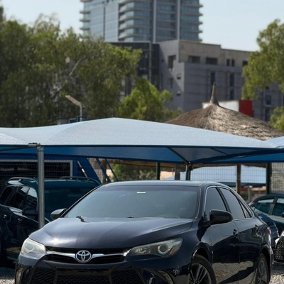 GOOD DEAL  2015 TOYOTA CAMRY SE FOR SALE IN ABUJA