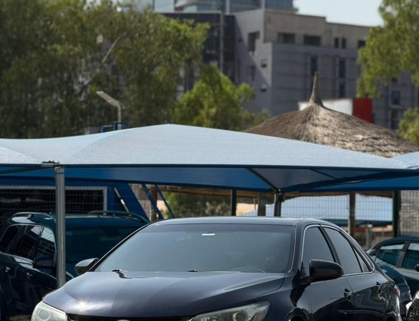 GOOD DEAL  2015 TOYOTA CAMRY SE FOR SALE IN ABUJA