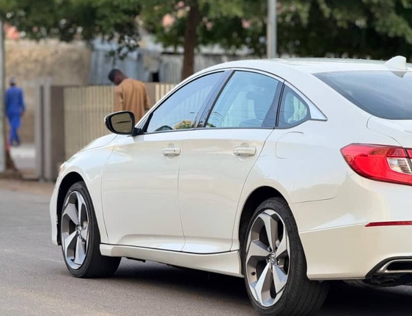 GOOD DEAL   2019 HONDA ACCORD LX  IN KANO
