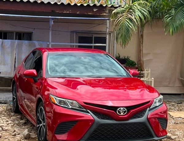 GOOD DEAL  2019 TOYOTA CAMRY SE IN KANO