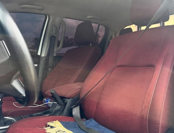 GOOD DEAL ( BRAND NEW)  2021 TOYOTA HILUX  FOR SALE IN LAGOS