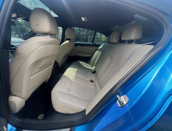 GOOD DEAL(EXTREMELY CLEAN)  2018 BMW 530i FOR SALE IN ABUJA