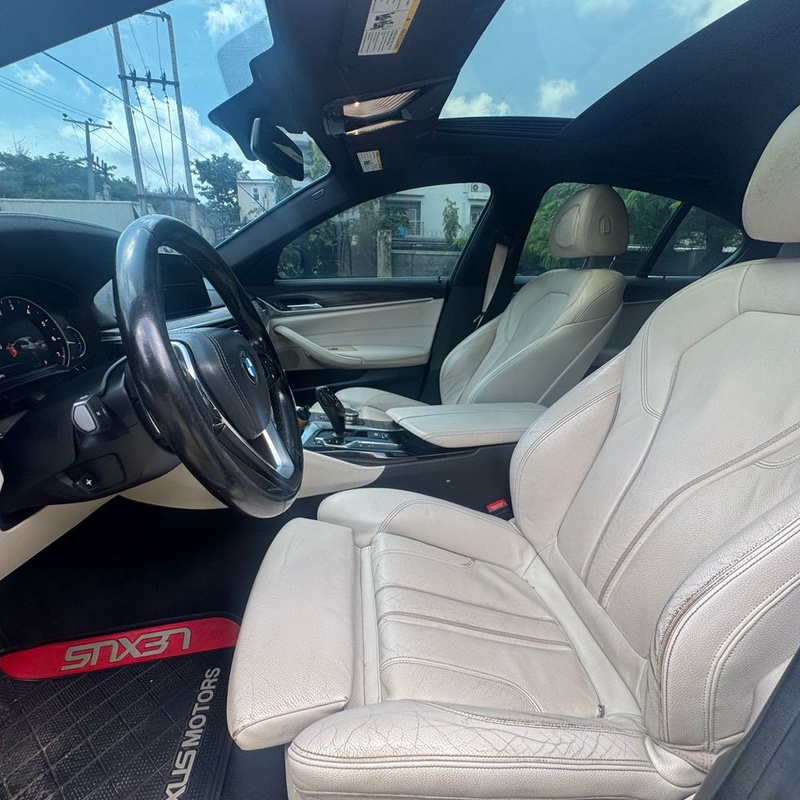 GOOD DEAL(EXTREMELY CLEAN)  2018 BMW 530i FOR SALE IN ABUJA image