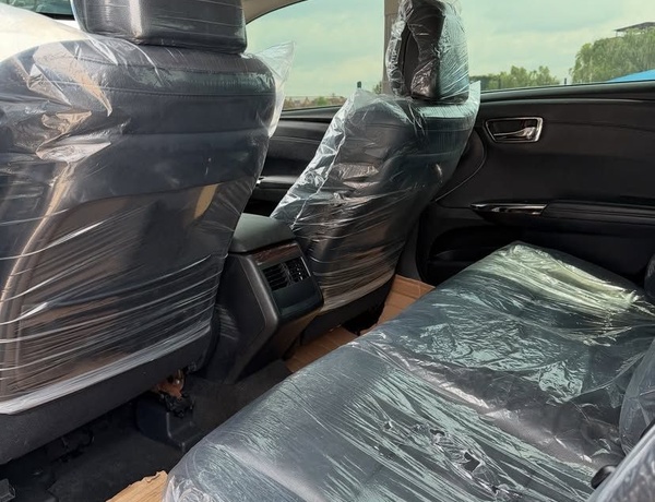 GOOD DEAL (FOREIGN USED)  2013 TOYOTA AVALON XLE FOR SALE IN ABUJA