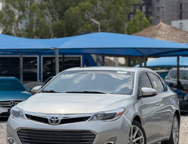 GOOD DEAL (FOREIGN USED)  2013 TOYOTA AVALON XLE FOR SALE IN ABUJA