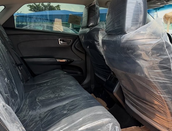 GOOD DEAL (FOREIGN USED)  2013 TOYOTA AVALON XLE FOR SALE IN ABUJA