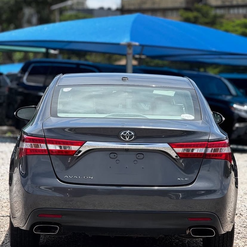 GOOD DEAL (FOREIGN USED)  2013 TOYOTA AVALON XLE FOR SALE IN ABUJA image