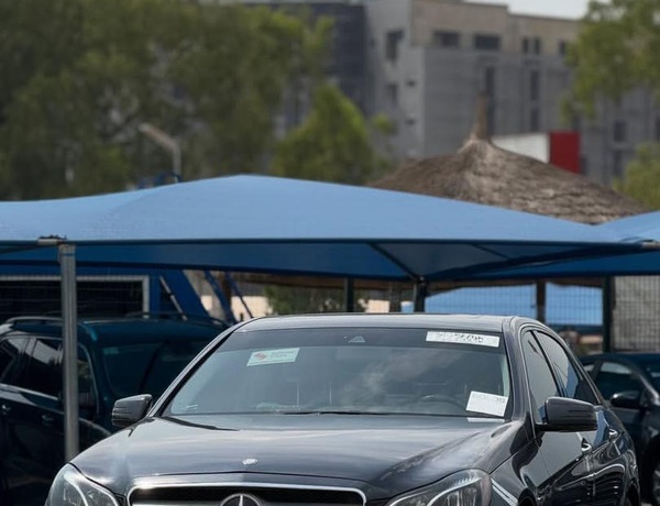 FOREIGN USED 2015 MERCEDES BENZ E350 FOR SALE IN ABUJA