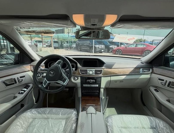 FOREIGN USED 2015 MERCEDES BENZ E350 FOR SALE IN ABUJA