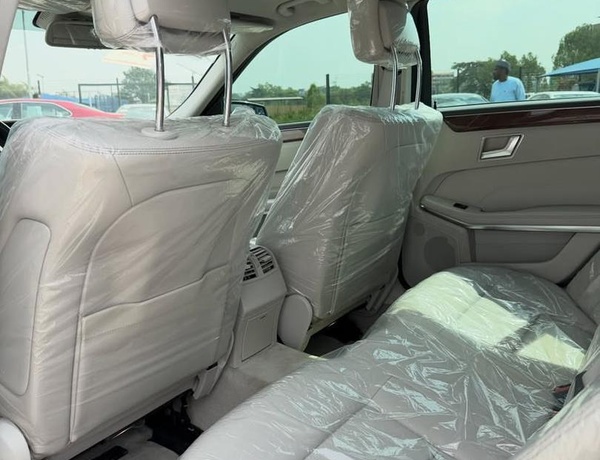 FOREIGN USED 2015 MERCEDES BENZ E350 FOR SALE IN ABUJA