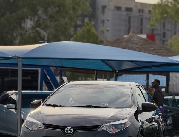 GOOD DEAL FOREIGN USED 2015 TOYOTA COROLLA LE FOR SALE IN ABUJA