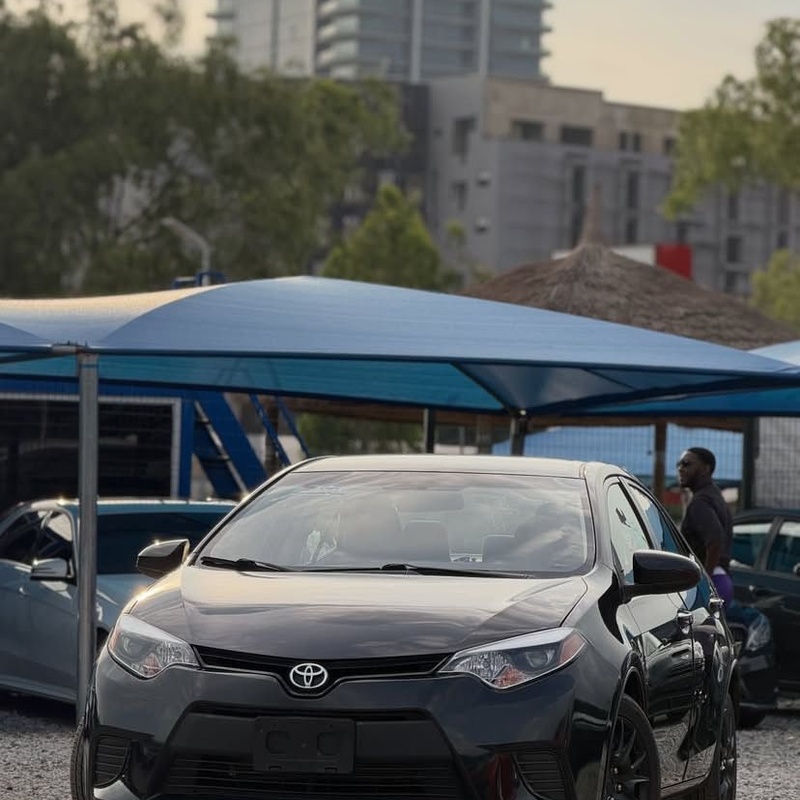 GOOD DEAL FOREIGN USED 2015 TOYOTA COROLLA LE FOR SALE IN ABUJA image