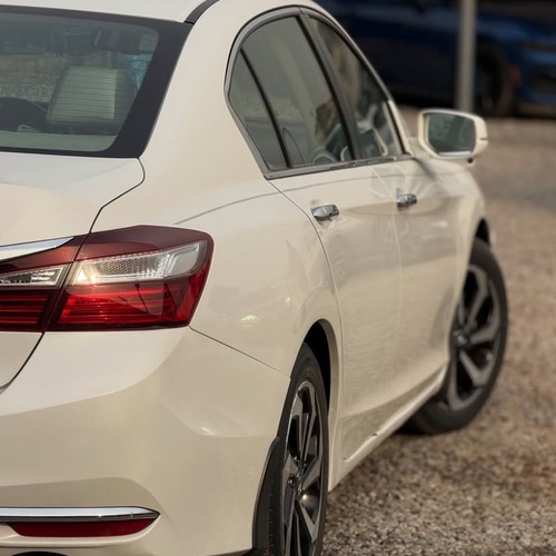 FOREIGN USED 2017 HONDA ACCORD EXL FOR SALE IN ABUJA