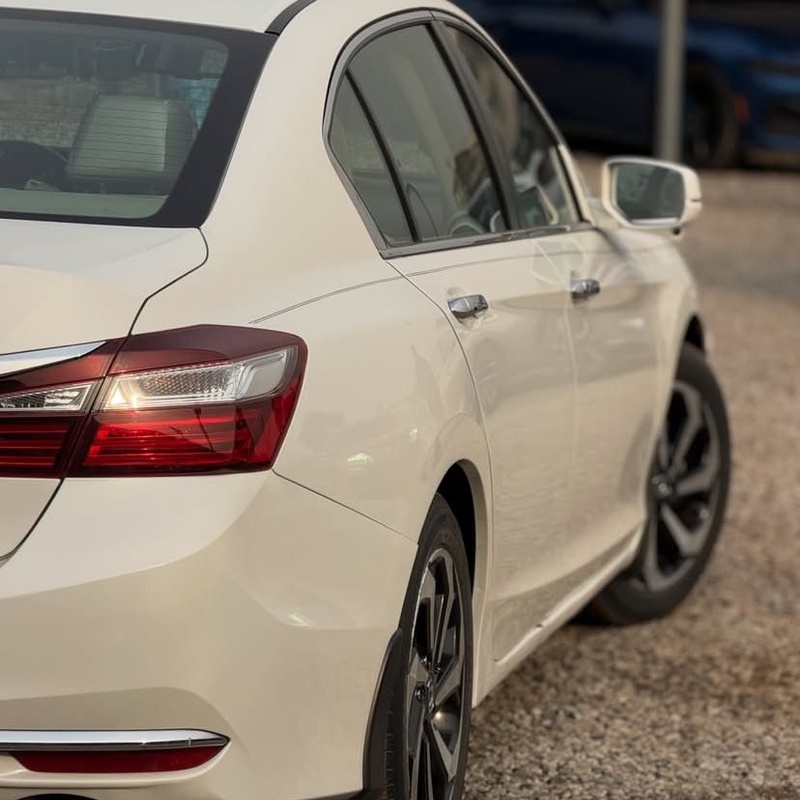 FOREIGN USED 2017 HONDA ACCORD EXL FOR SALE IN ABUJA image