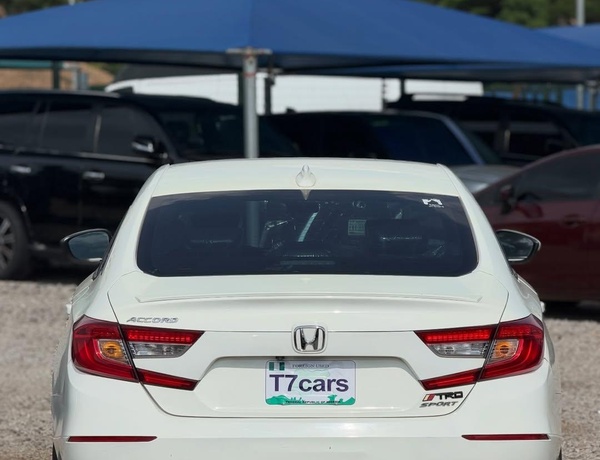 FOREIGN USED 2018 HONDA ACCORD FOR SALE IN ABUJA