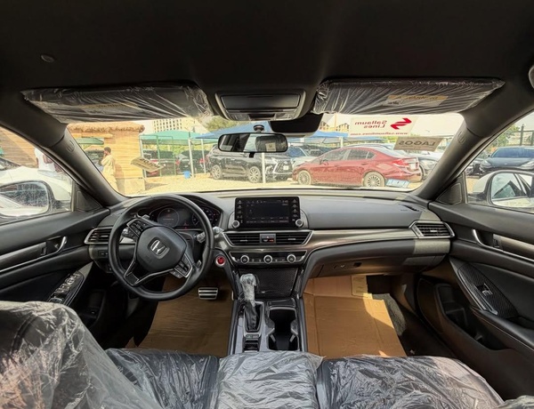 FOREIGN USED 2018 HONDA ACCORD FOR SALE IN ABUJA