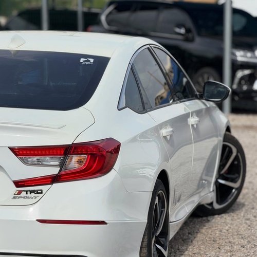 FOREIGN USED 2018 HONDA ACCORD FOR SALE IN ABUJA