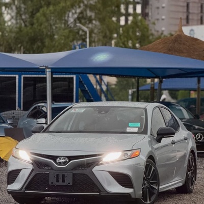 FOREIGN USED  2019 TOYOTA CAMRY XSE  FOR SALE IN ABUJA