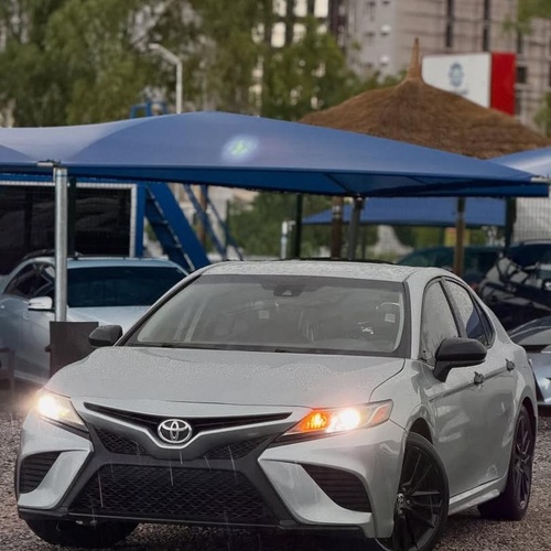 FOREIGN USED 2020 TOYOTA CAMRY FOR SALE IN ABUJA