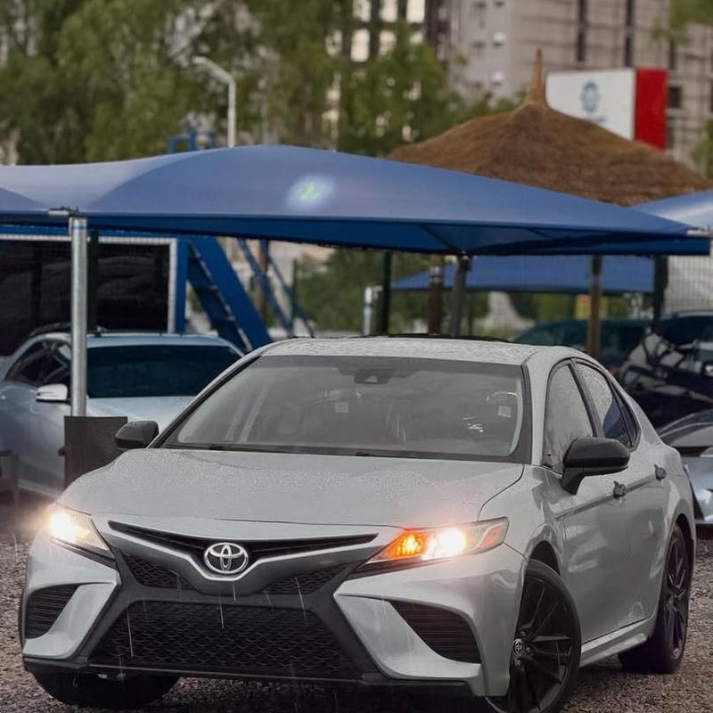 FOREIGN USED 2020 TOYOTA CAMRY FOR SALE IN ABUJA image
