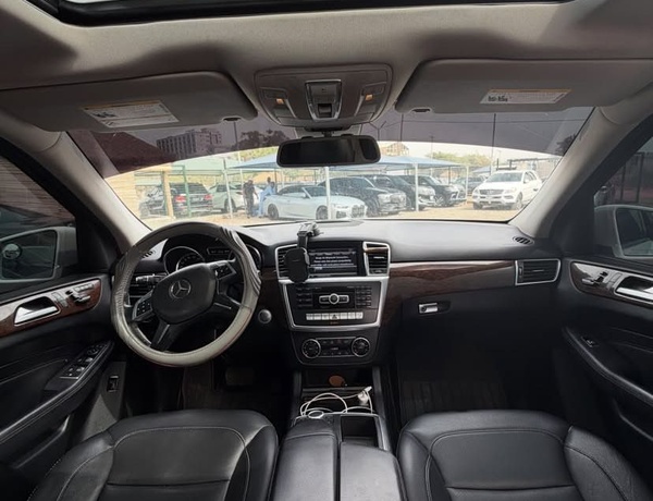 GOOD DEAL NIGERIAN USED  2013 MERCEDES ML350 ABUJA