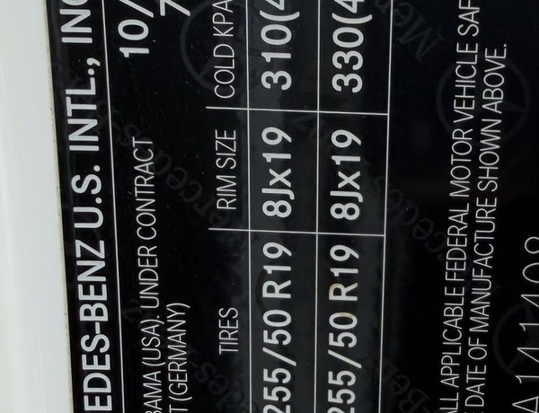 GOOD DEAL NIGERIAN USED  2013 MERCEDES ML350 ABUJA