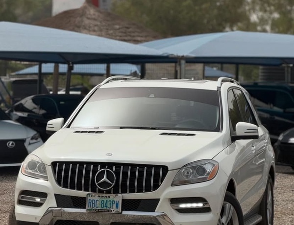 GOOD DEAL NIGERIAN USED  2013 MERCEDES ML350 ABUJA