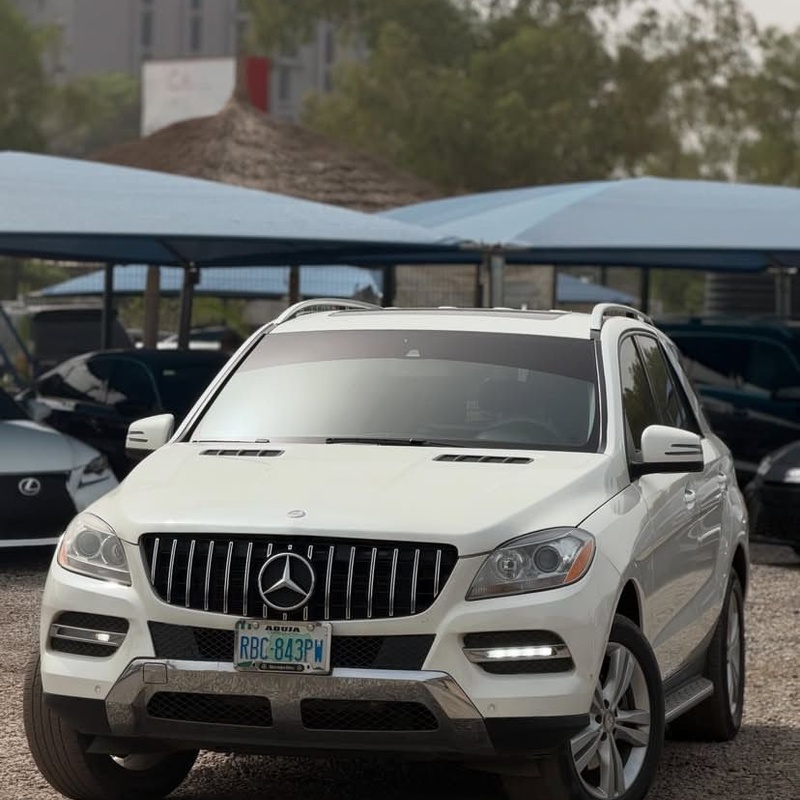 GOOD DEAL NIGERIAN USED  2013 MERCEDES ML350 ABUJA image