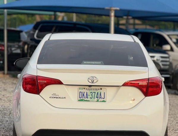 GOOD DEAL (NIGERIAN USED)  2015 TOYOTA COROLLA (S) FOR SALE IN ABUJA