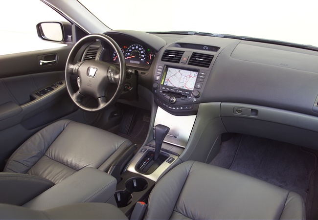 Honda Accord image 2