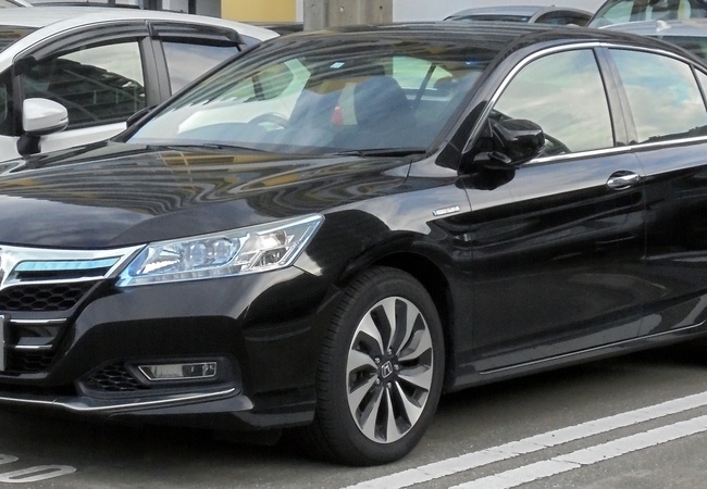 Honda Accord LX image 3