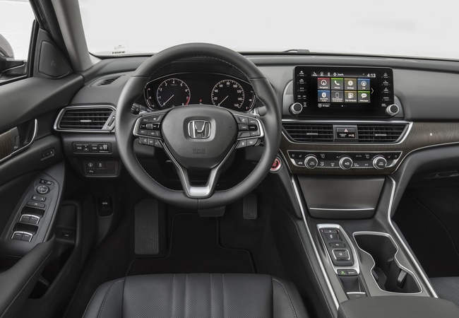 Honda Accord Touring image 5