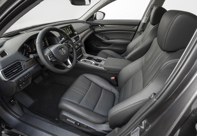 Honda Accord Touring image 5
