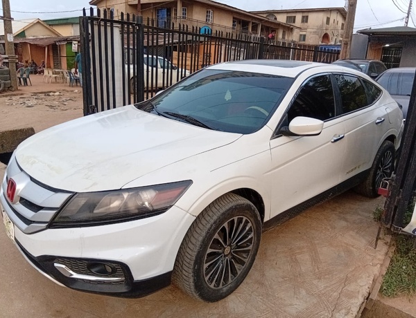 Honda Crosstour 2011 Registered V6 Location Egbe Ikotun