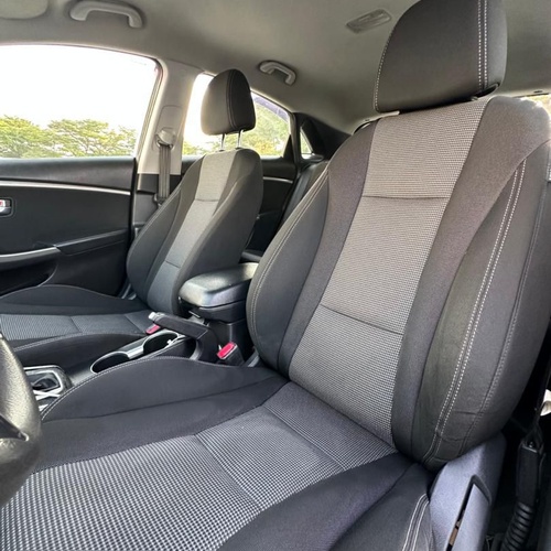  FOREIGN USED  2013  HYUNDAI GT FOR SALE IN ABUJA