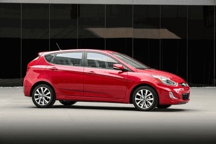 Hyundai Accent image 4