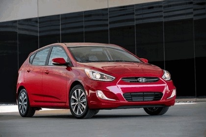 Hyundai Accent image 5