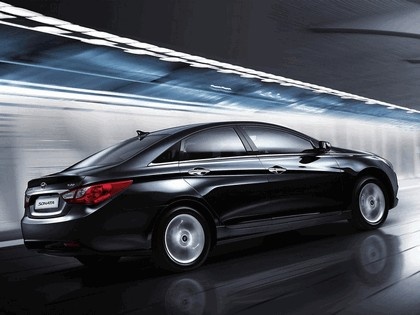 Hyundai Sonata image 3