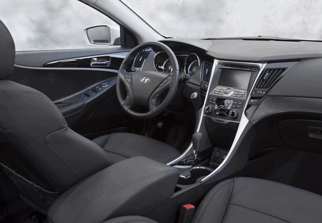 Hyundai Sonata image 2