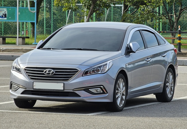 HYUNDAI SONATA image 3