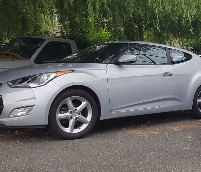 Hyundai Veloster logo Image