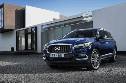 INFINITI Review Image
