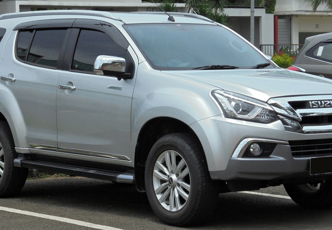 Isuzu MU-X LS-M image 3