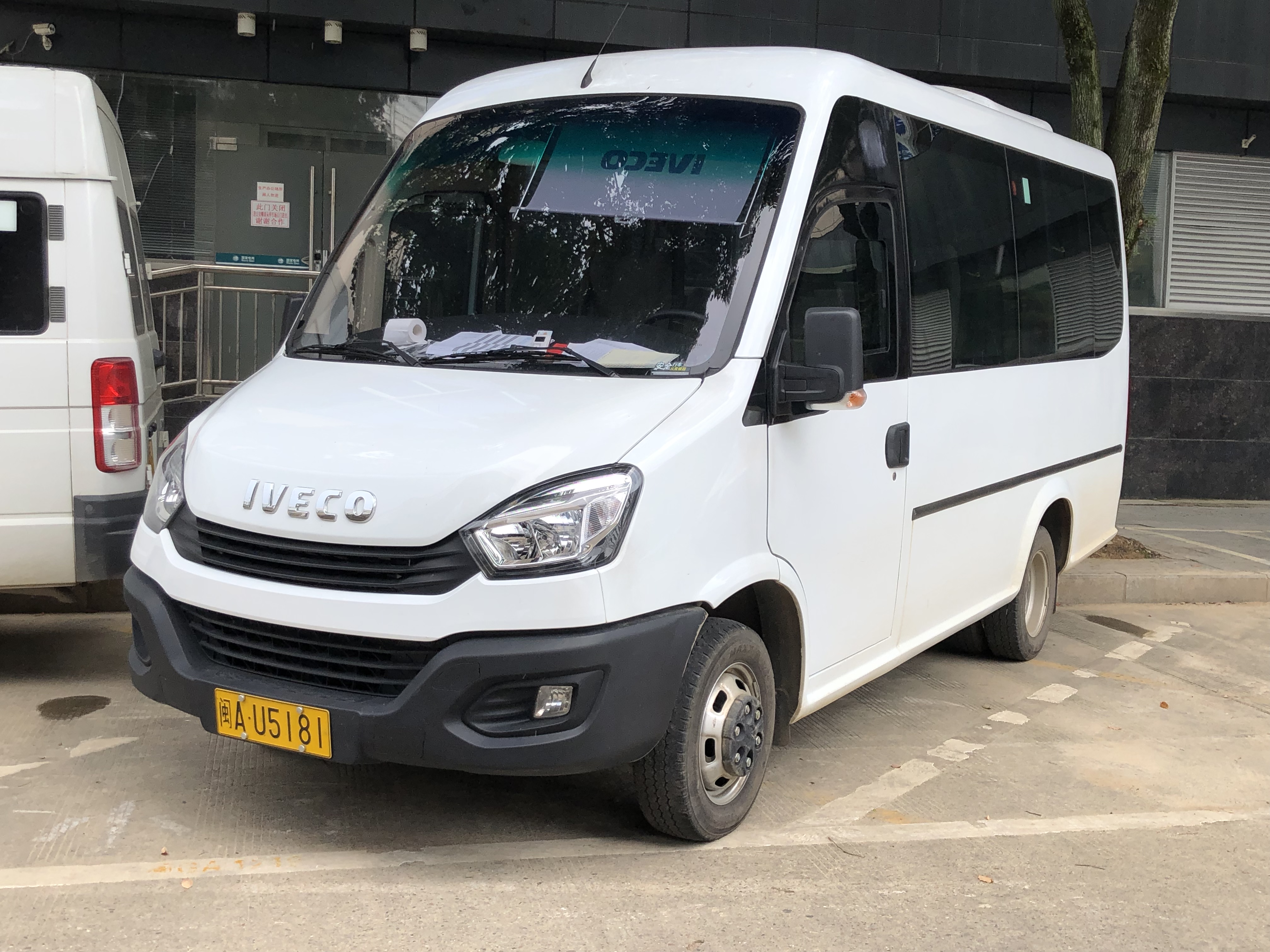 IVECO Review Image