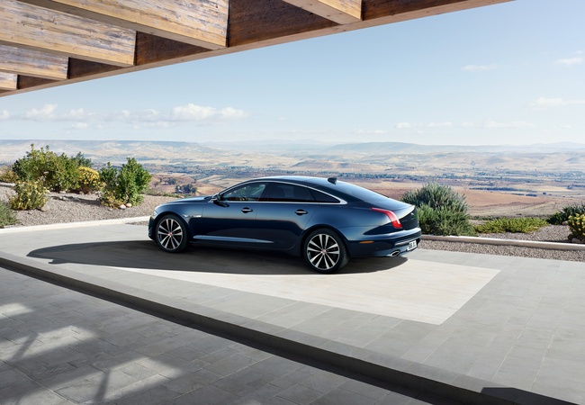 Jaguar XJL Supercharged image 3